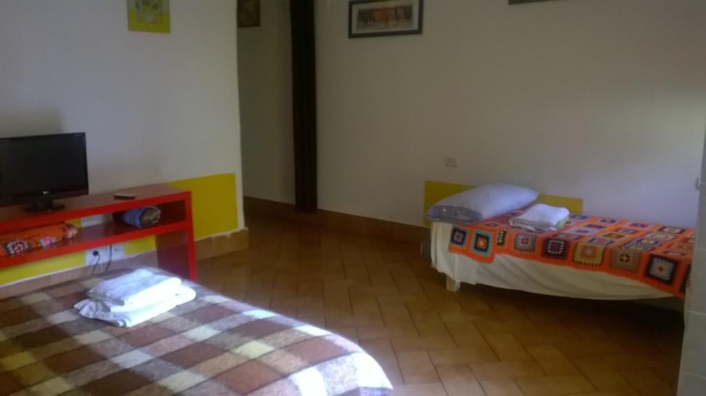 Colonna Home Florença Quarto foto